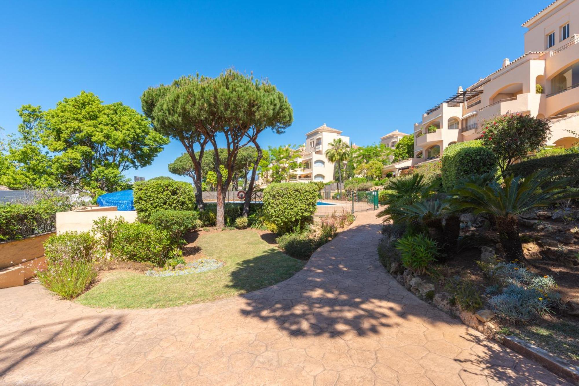 Hacienda Elviria Garden, *